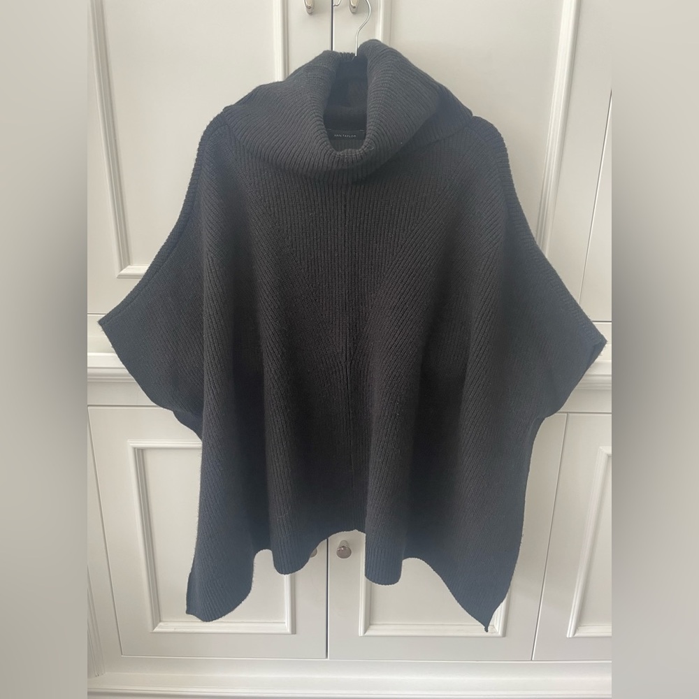 Ann Taylor Turtleneck Poncho XS/S